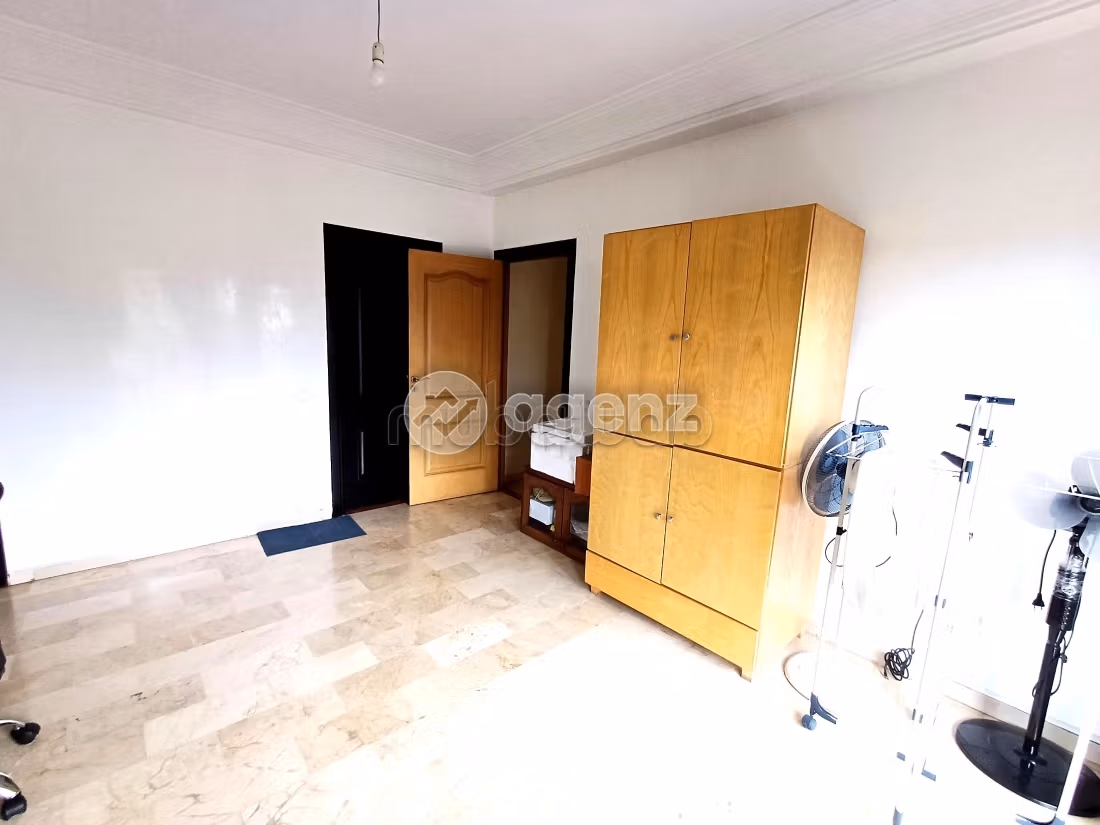Appartamento da acquistare a Oasis sud. Superficie 219 m². Posto auto e ascensore