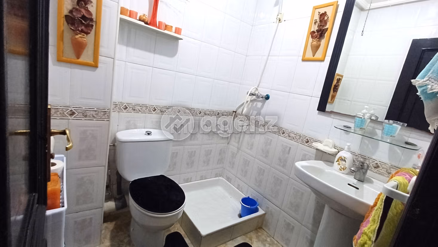Vendita appartamento a Hay Chrifa. Superficie di 140 m². Garage e terrazzo