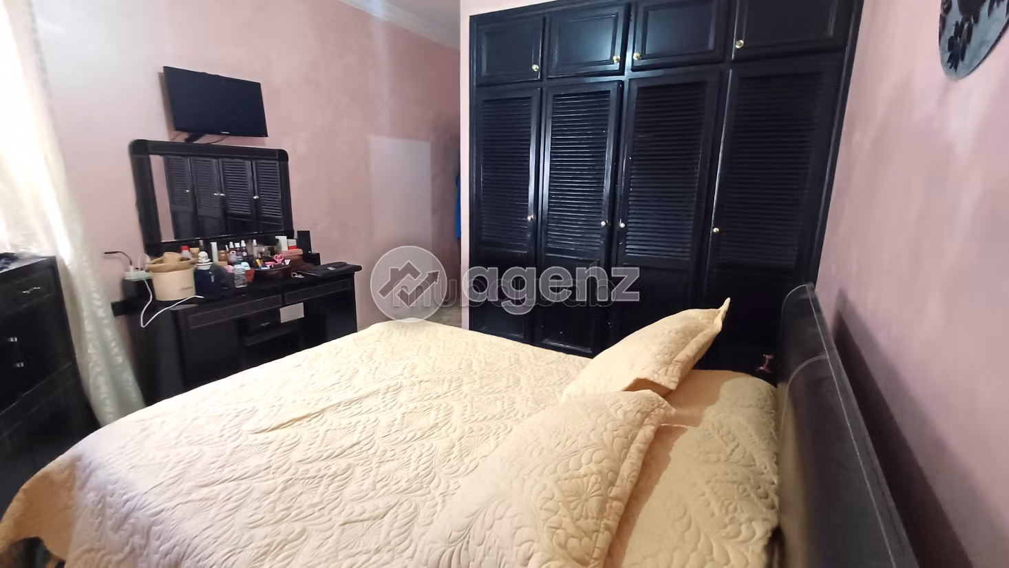 Vendita appartamento a Hay Chrifa. Superficie di 140 m². Garage e terrazzo