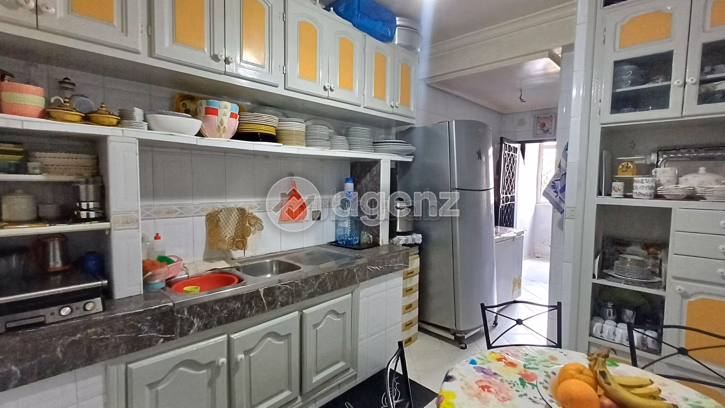 Vendita appartamento a Hay Chrifa. Superficie di 140 m². Garage e terrazzo