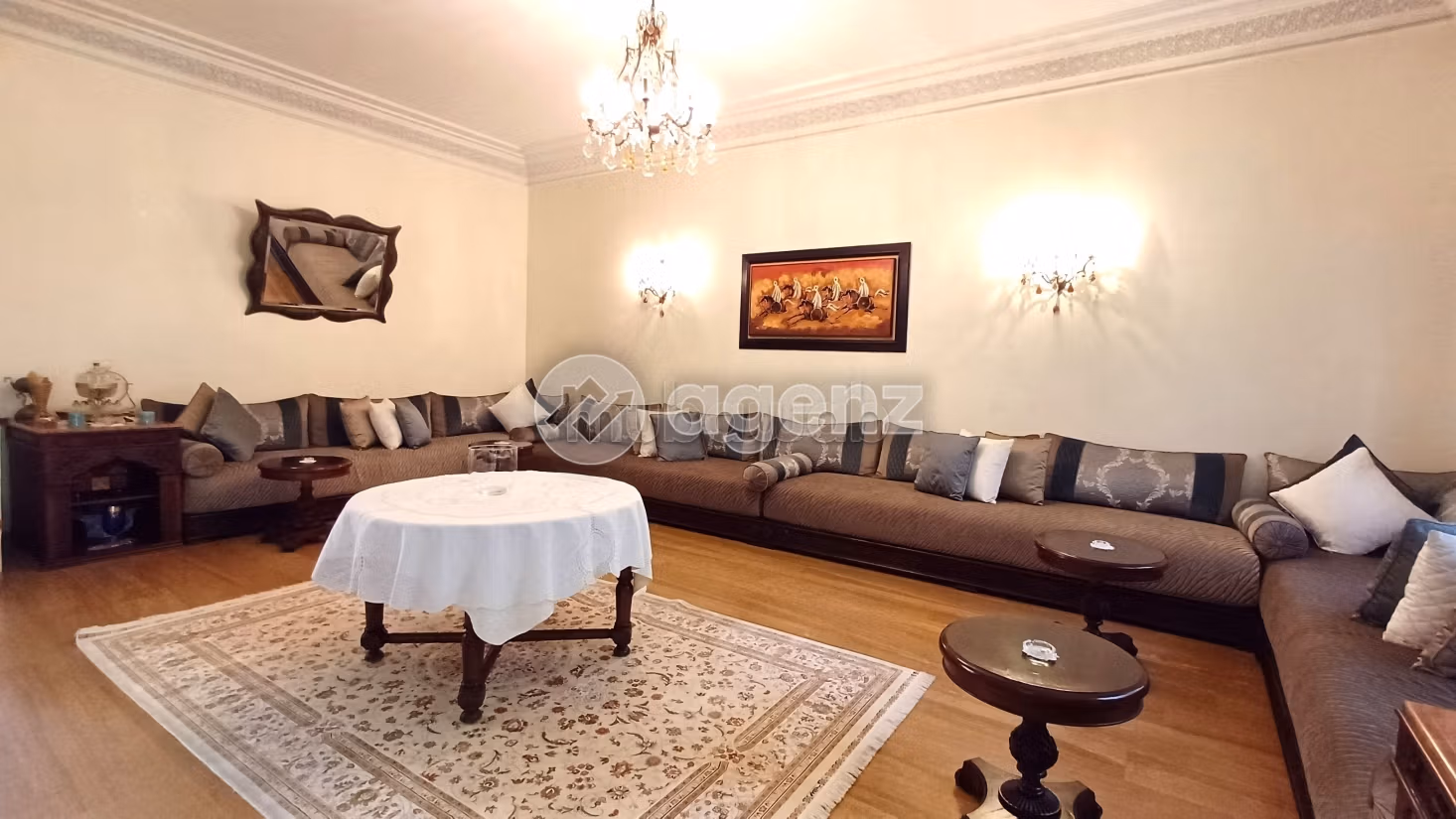 Splendid villa for sale in Sidi Maarouf. 5 rooms. Well decorated