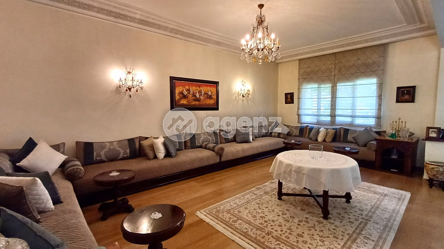 Splendid villa for sale in Sidi Maarouf. 5 rooms. Well decorated
