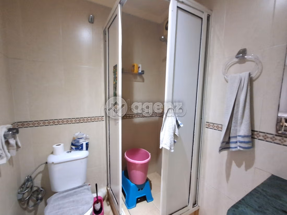 Appartamento in vendita a Bourgogne Ouest. 2 camere da letto. Con ascensore e terrazzo