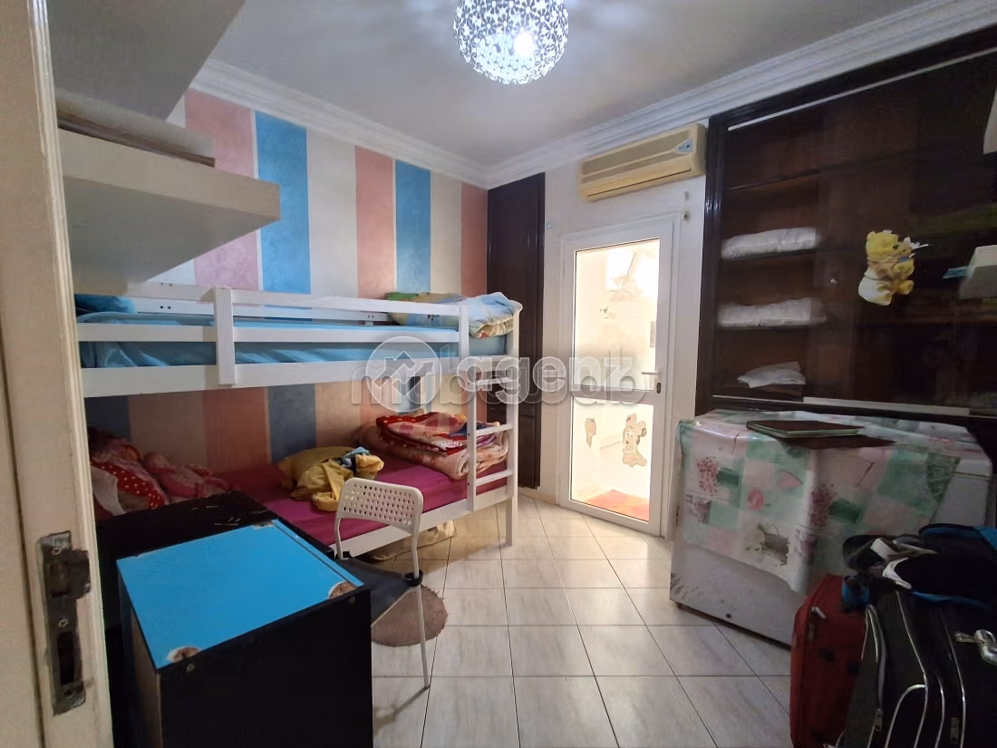 Appartamento in vendita a Bourgogne Ouest. 2 camere da letto. Con ascensore e terrazzo