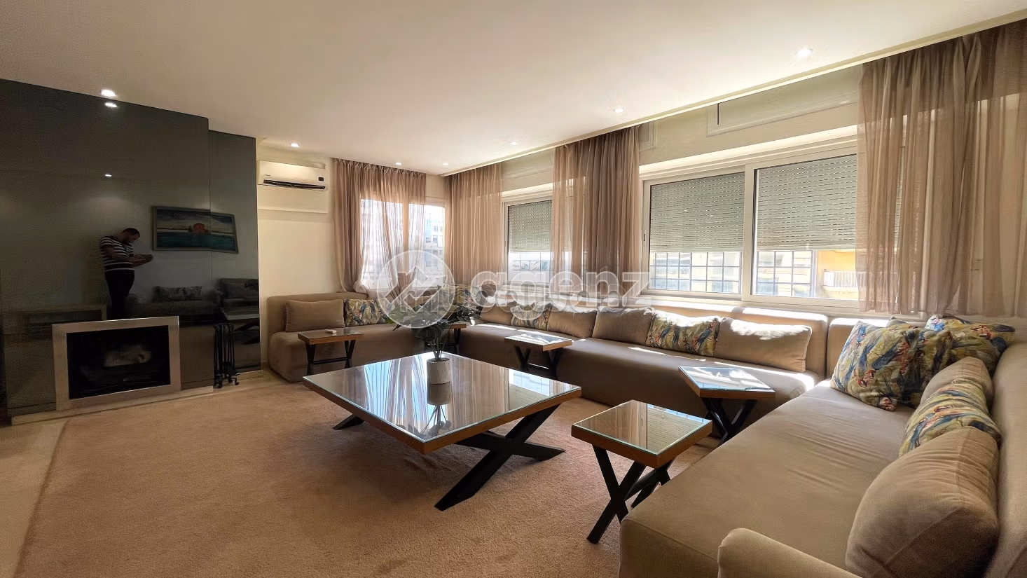 Bonito piso en venta en Racine. Superficie de 155 m². Con garaje y ascensor