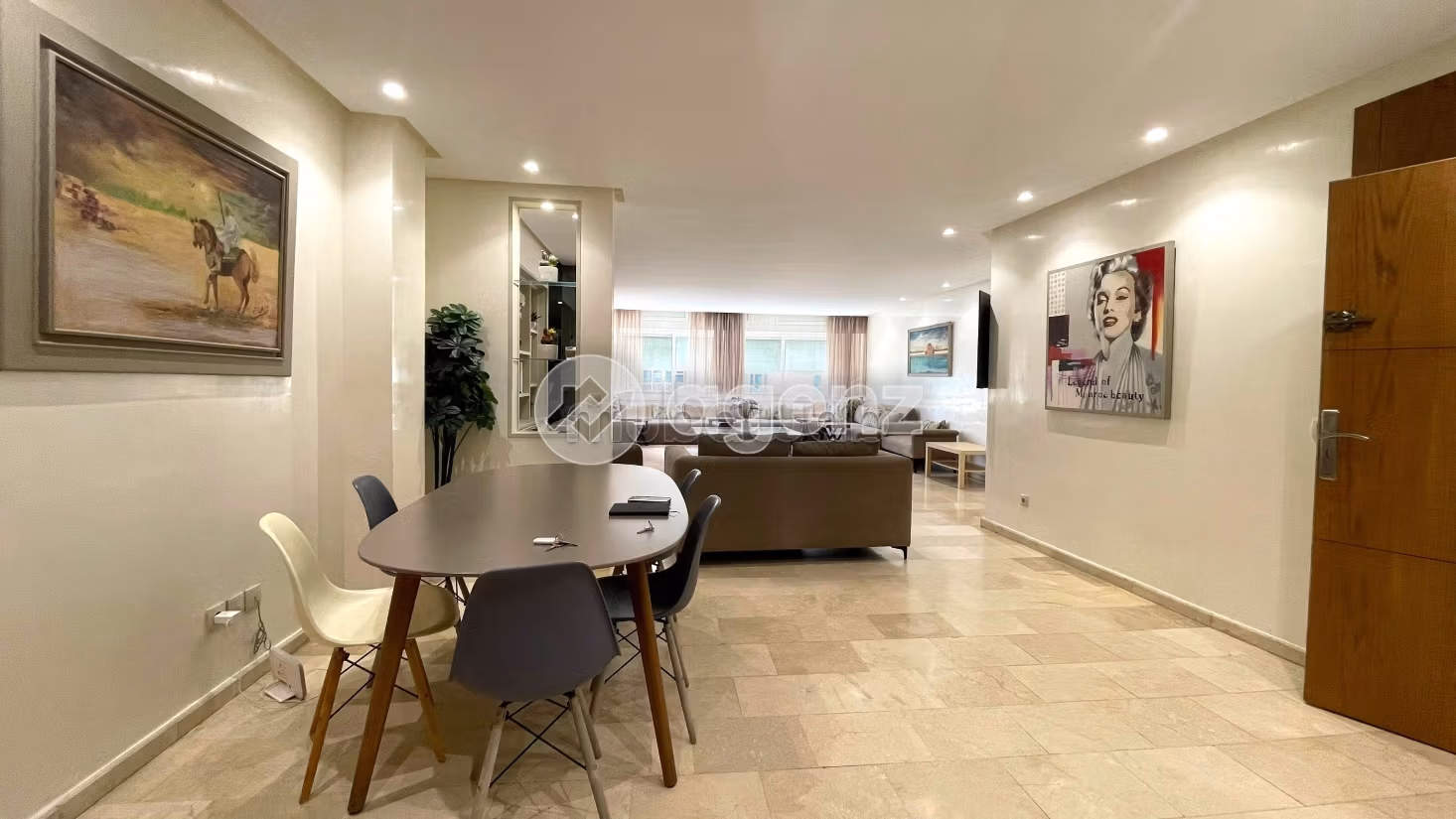 Bonito piso en venta en Racine. Superficie de 155 m². Con garaje y ascensor