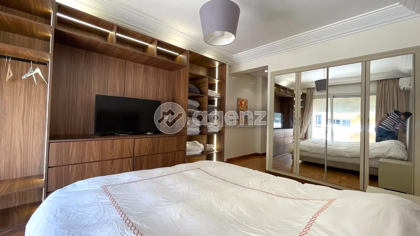 Bonito piso en venta en Racine. Superficie de 155 m². Con garaje y ascensor