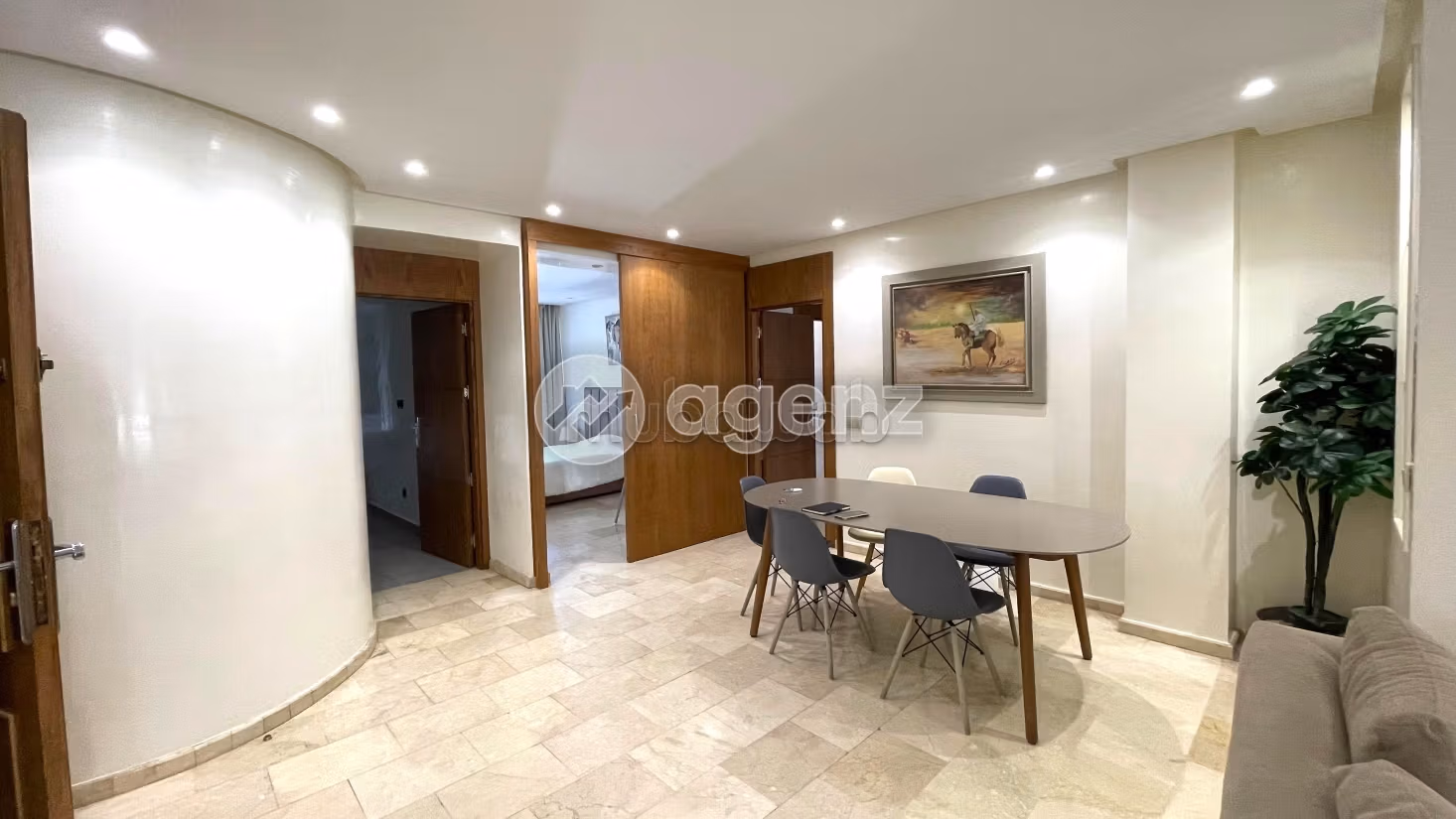 Bonito piso en venta en Racine. Superficie de 155 m². Con garaje y ascensor