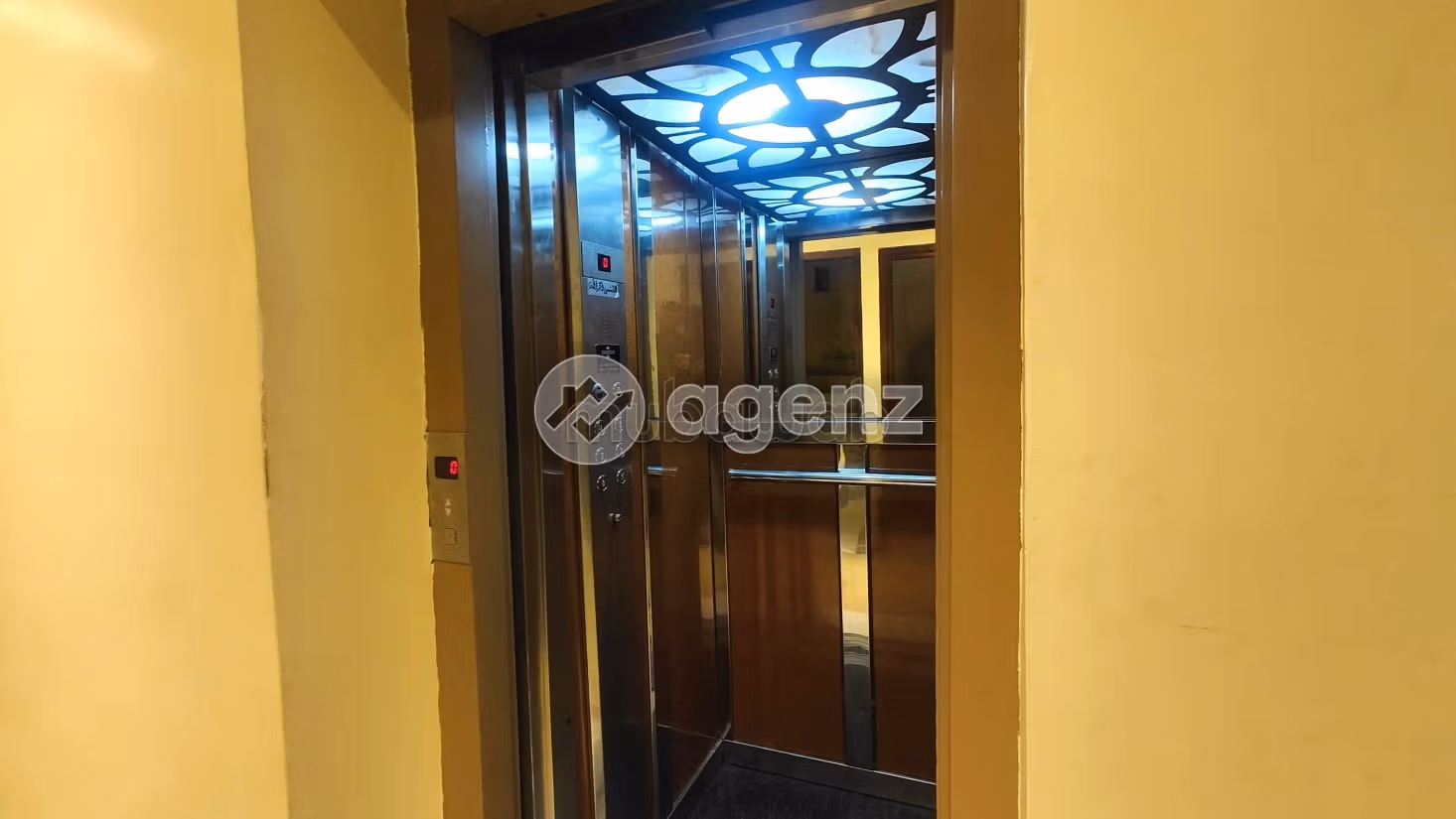 Bonito piso en venta en Roches Noires. 2 dormitorios. Ascensor y plazas de aparcamiento