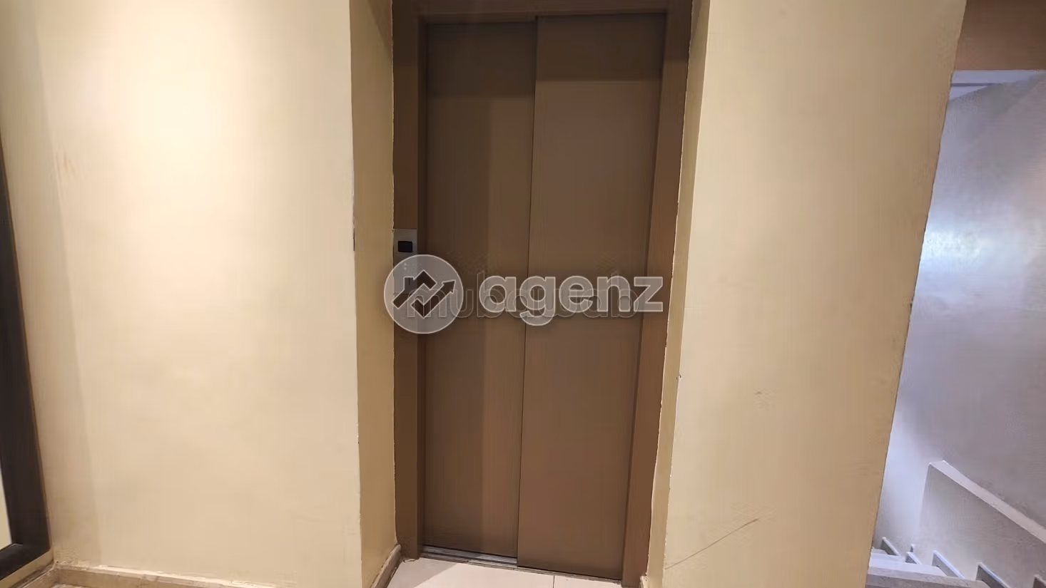 Bonito piso en venta en Roches Noires. 2 dormitorios. Ascensor y plazas de aparcamiento