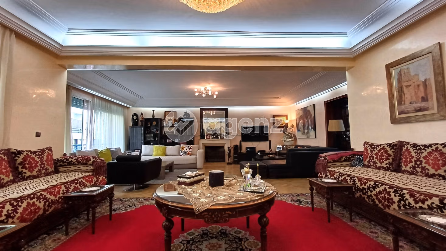 Apartment for sale in Gauthier. 3 rooms. Carpark and elevator