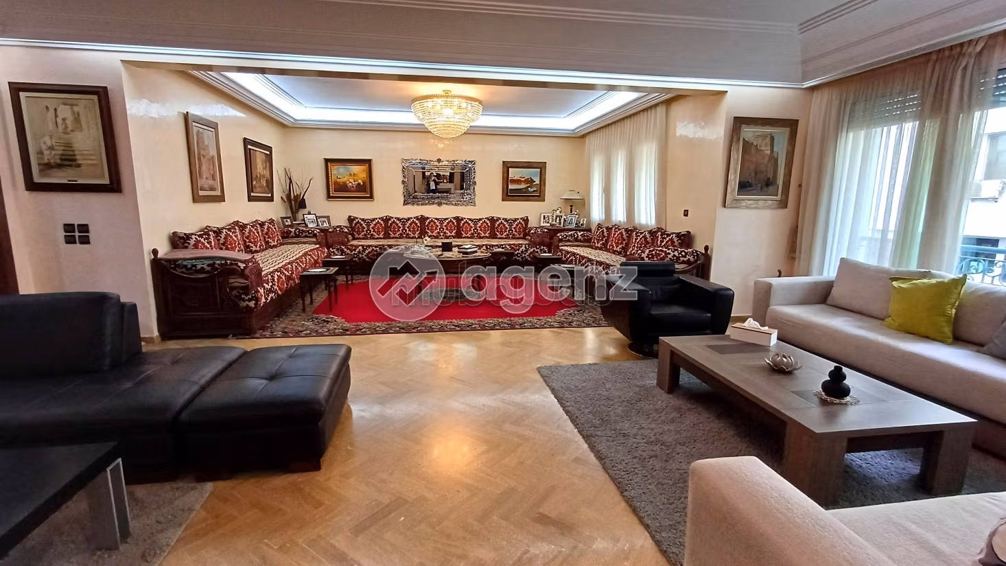 Apartment for sale in Gauthier. 3 rooms. Carpark and elevator