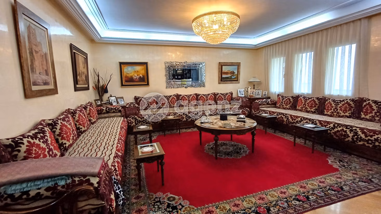Apartment for sale in Gauthier. 3 rooms. Carpark and elevator