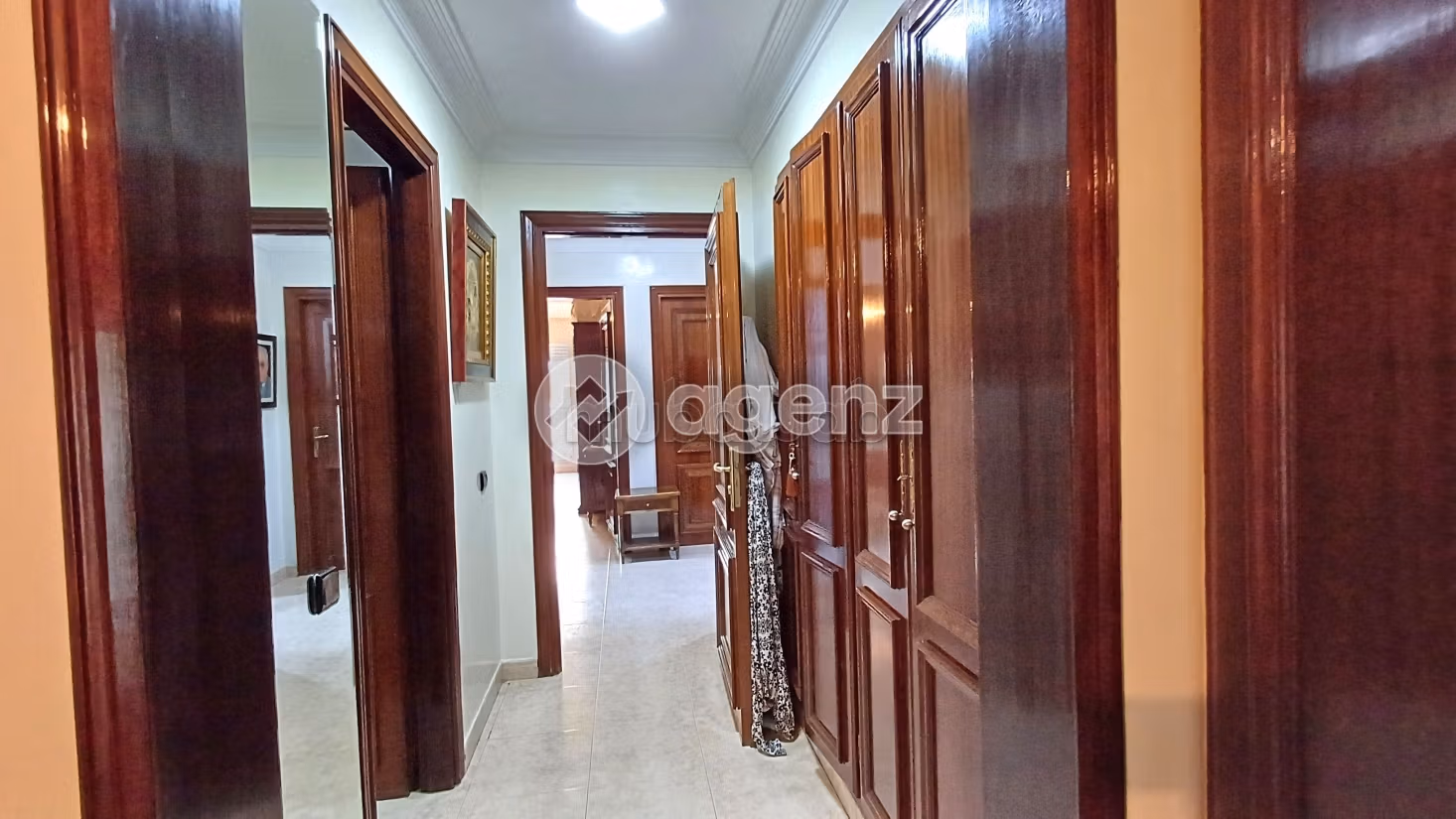 Apartment for sale in Gauthier. 3 rooms. Carpark and elevator
