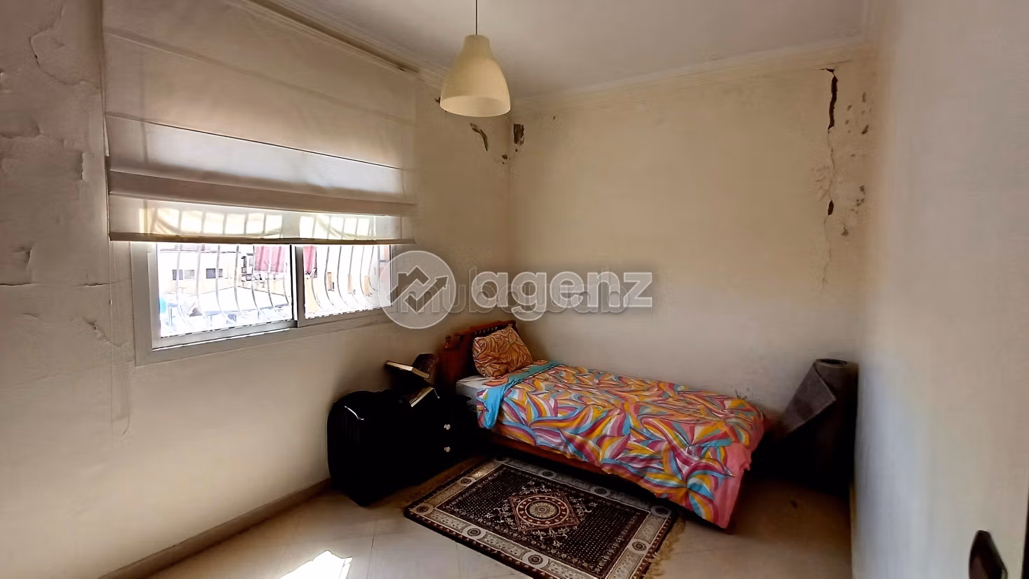 Acquista casa. 6 belle camere da letto. Garage e terrazzo