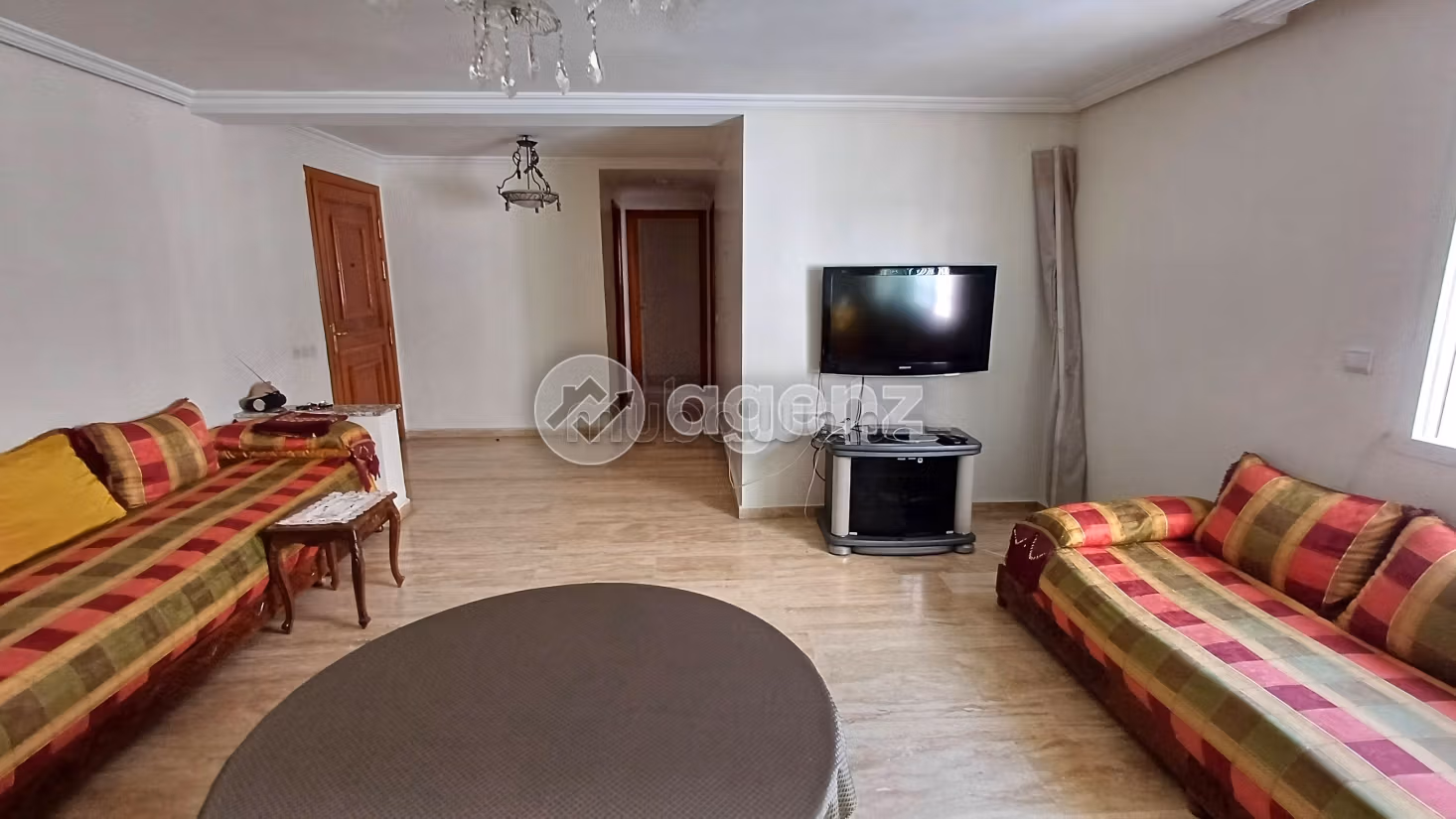 Beautiful apartment for sale. Area 80 m². With garage and lift