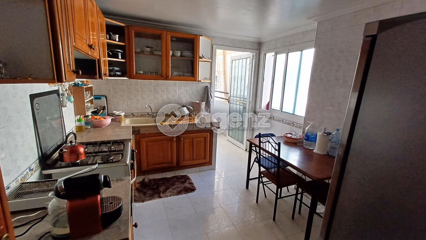 Beautiful apartment for sale. Area 80 m². With garage and lift