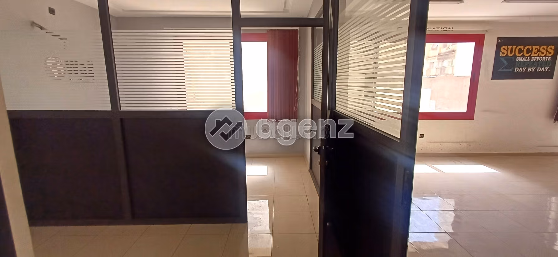 Bureau à louer 98 m² Nouvelle Ville Fès