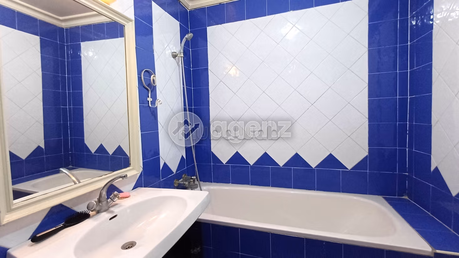 Offices for rent in Moulay Youssef. Small area 173 m²