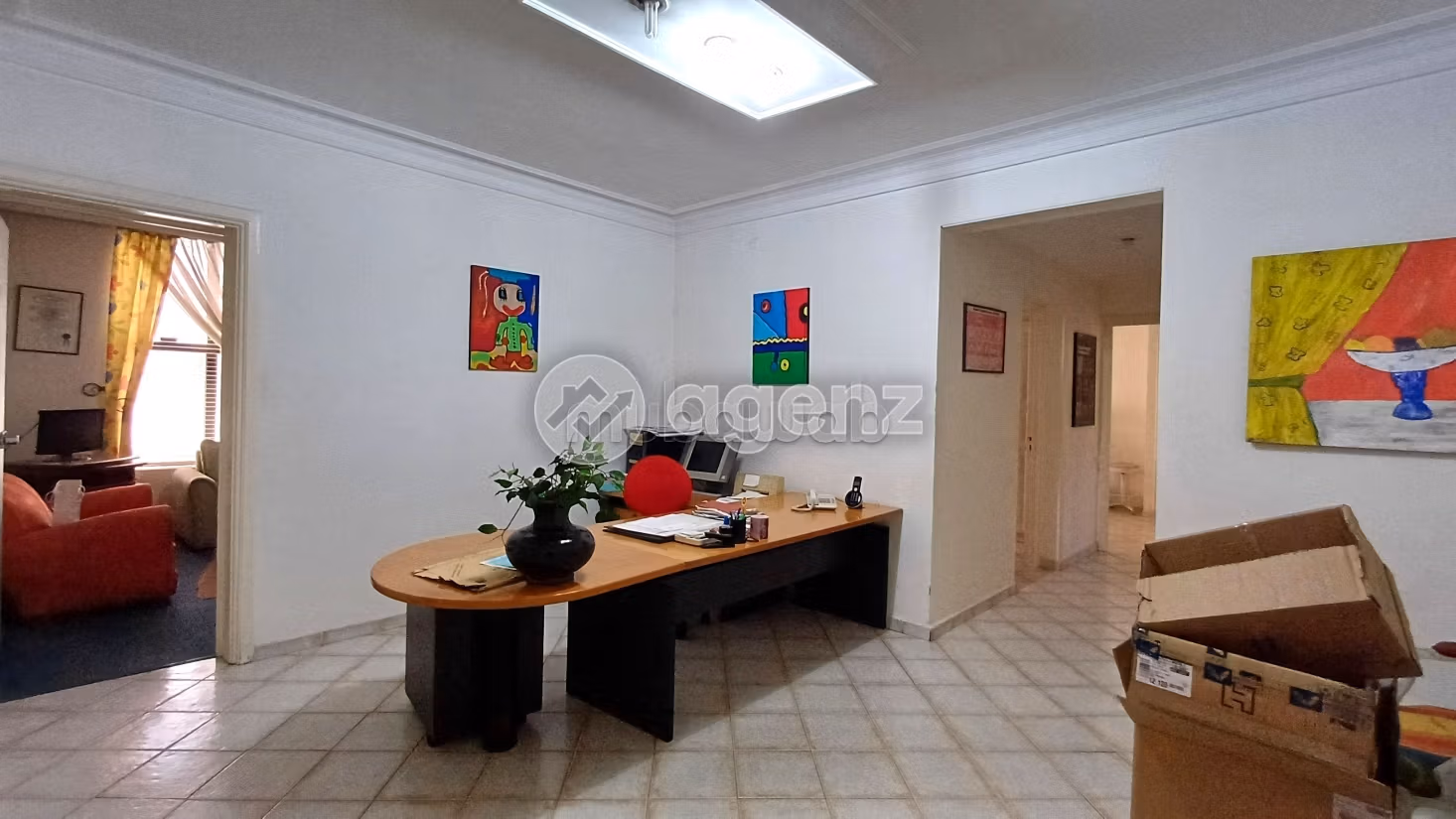 Offices for rent in Moulay Youssef. Small area 173 m²