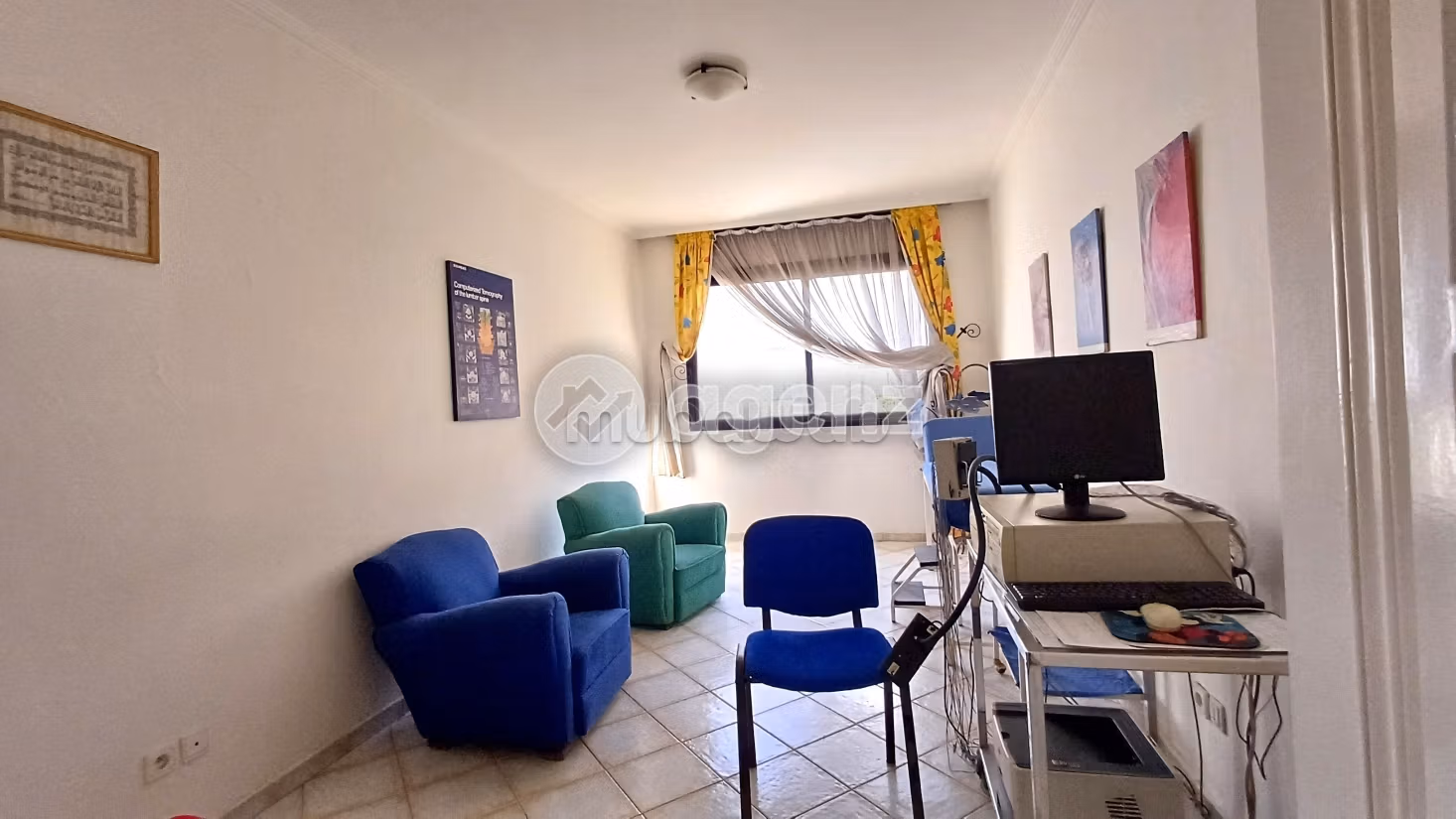 Offices for rent in Moulay Youssef. Small area 173 m²