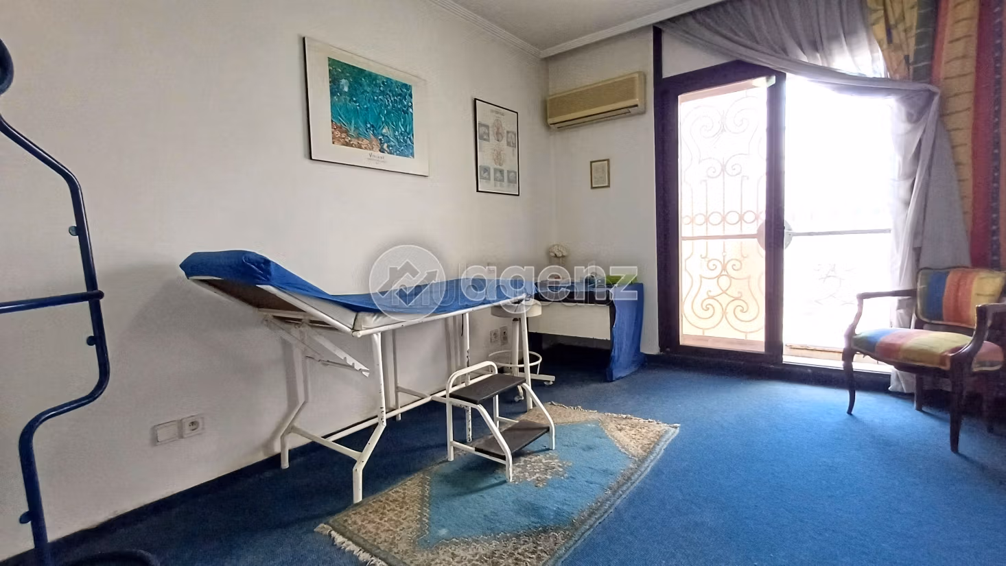 Offices for rent in Moulay Youssef. Small area 173 m²
