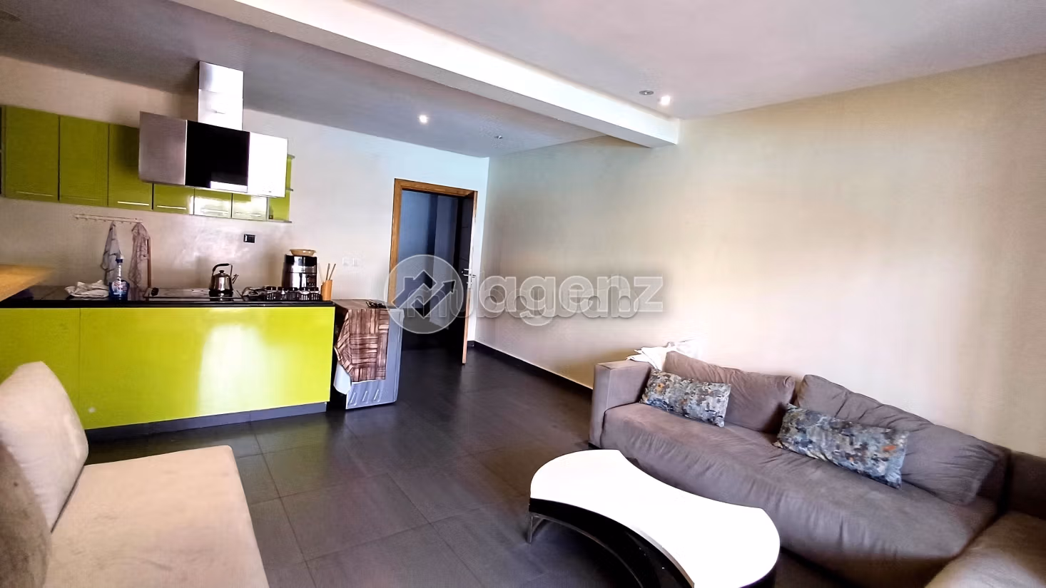Appartementen te koop. 2 Kamers. Gemeubileerd
