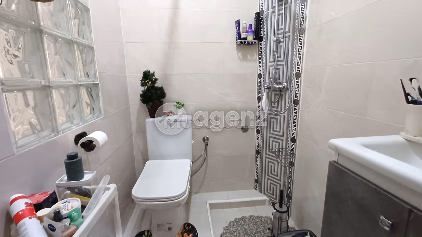 Vendita appartamento a Beausite. 2 camere. Cucina ben equipaggiata