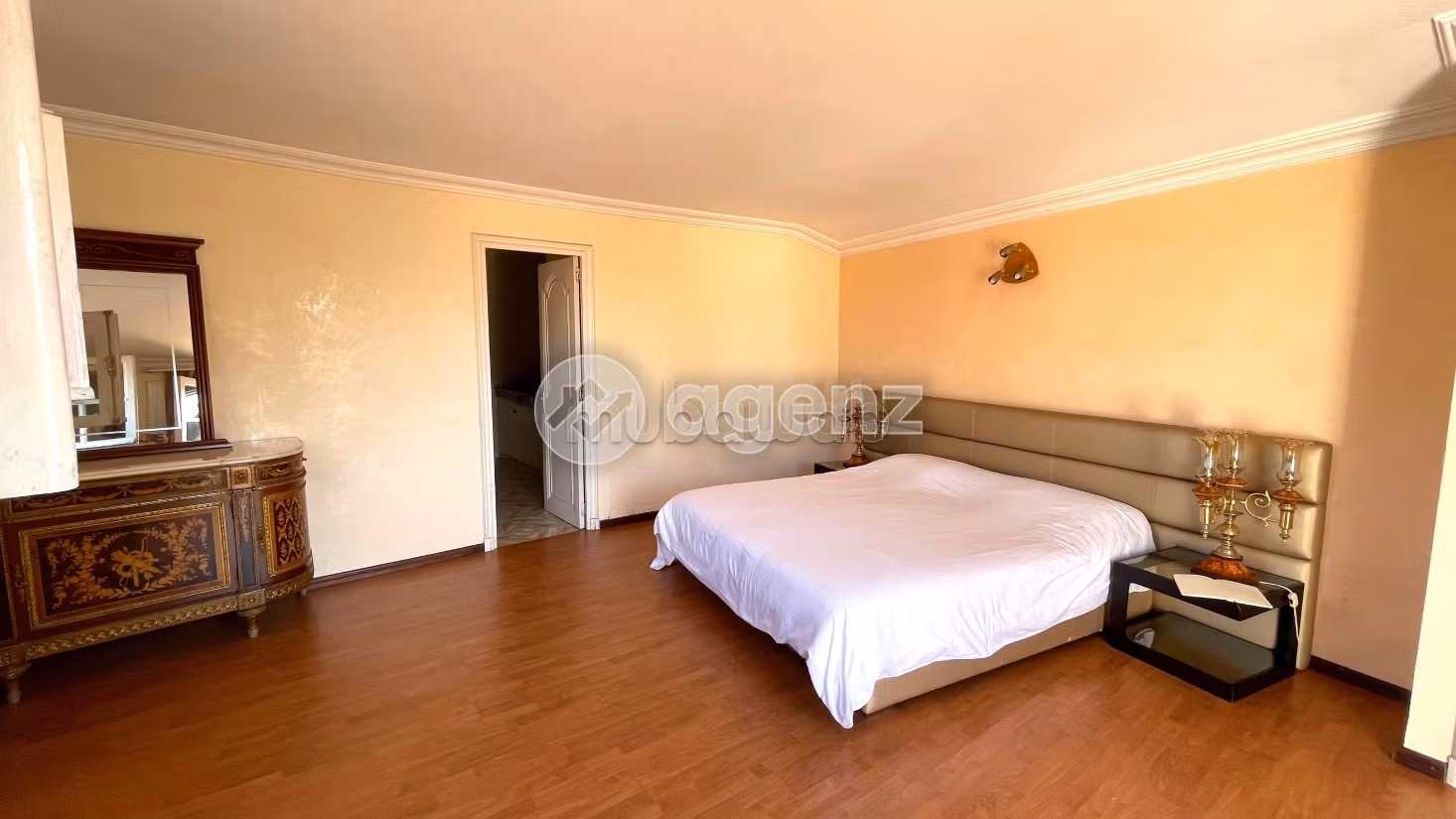 Villa à vendre 4 400 m², 10 chambres Anfa Supérieur Casablanca