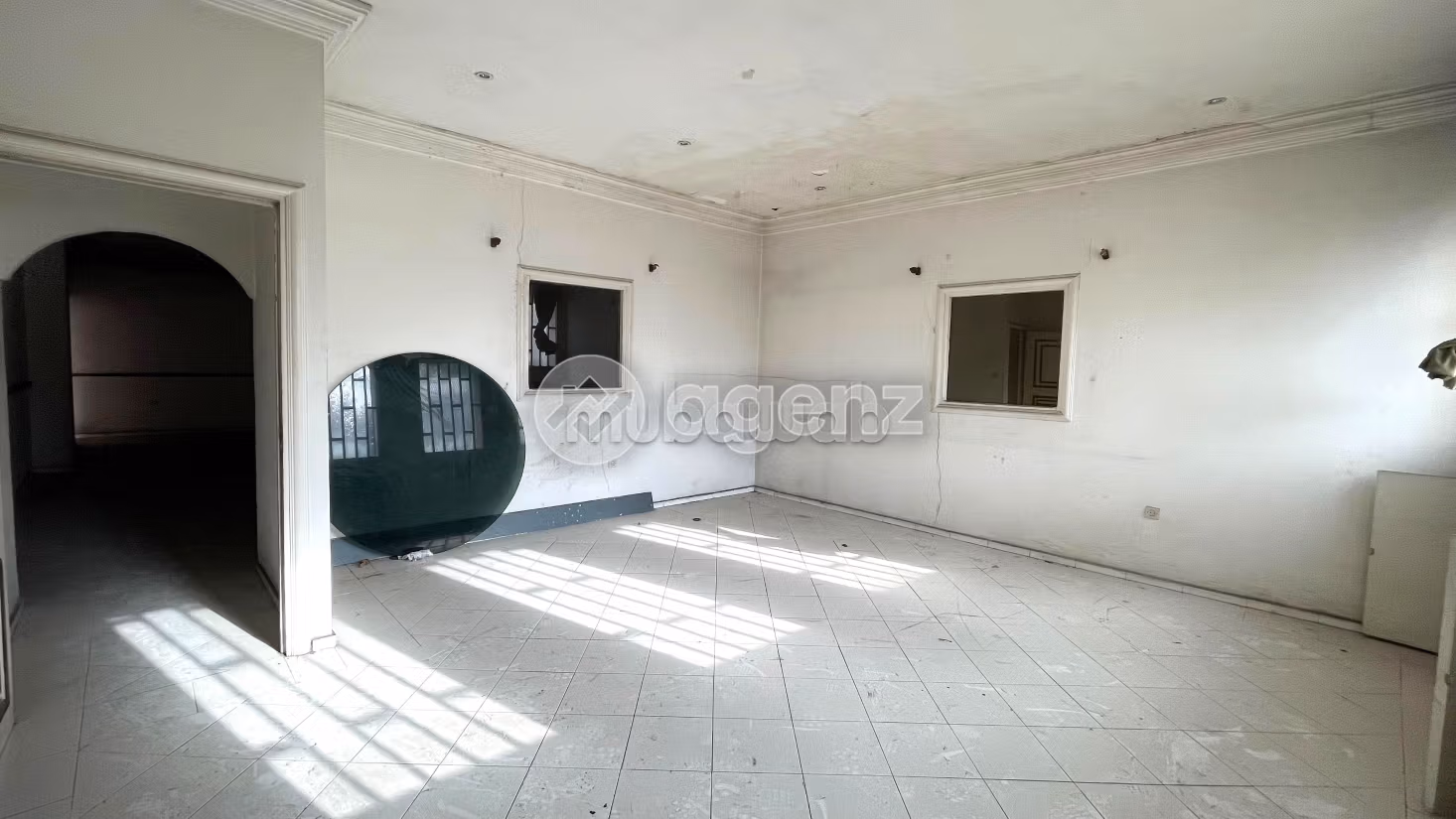 Commerce à vendre 1 736 m² CIL Casablanca