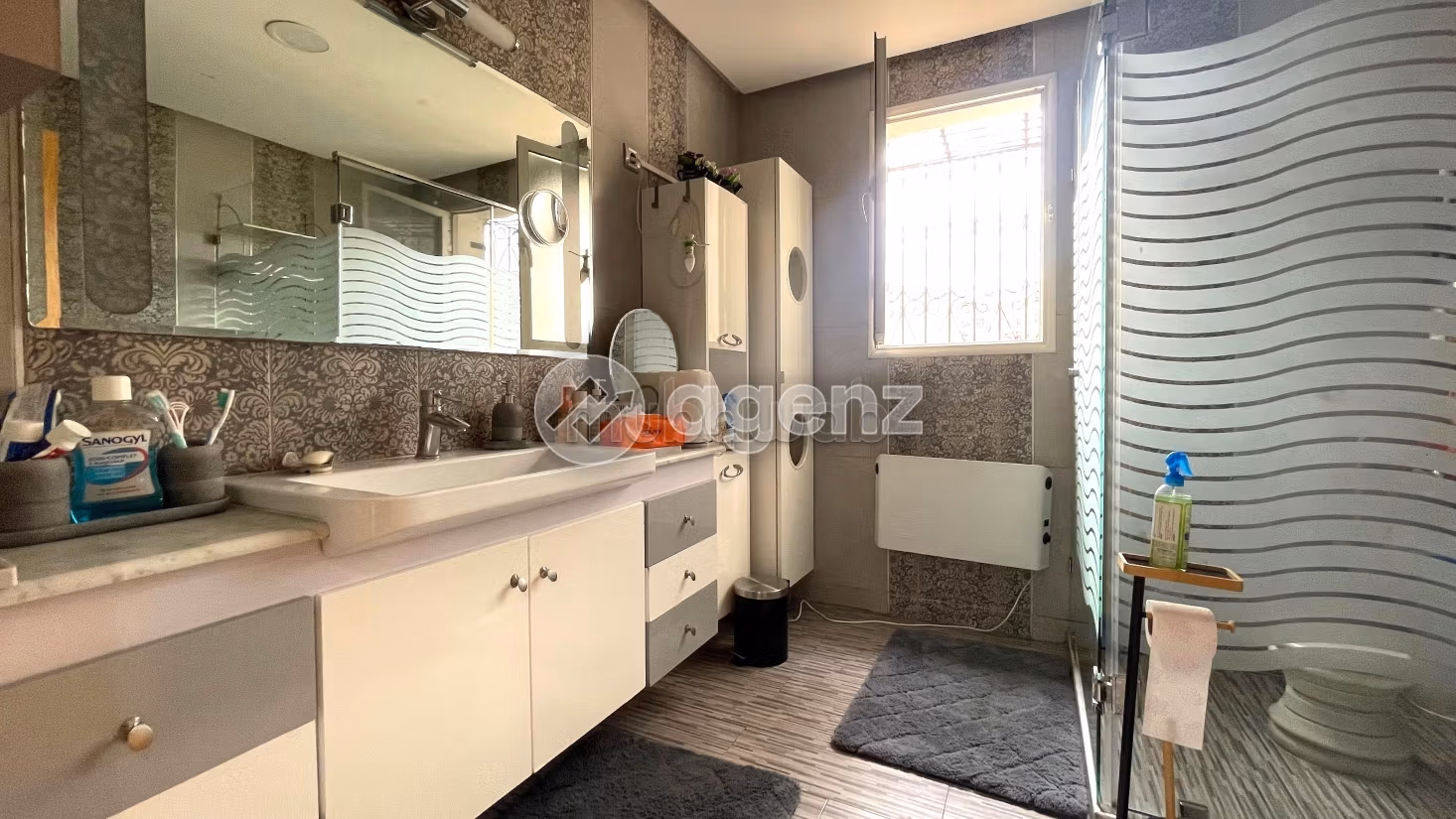 Vendita appartamento a La Gironde. 4 belle camere da letto. Ammobiliato
