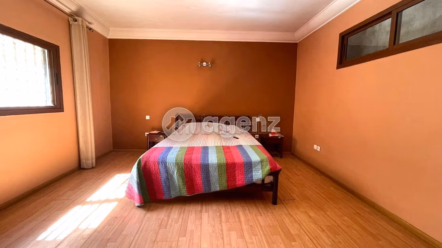 Duplex à vendre 198 m², 3 chambres 
Derb Ghalef 
Casablanca