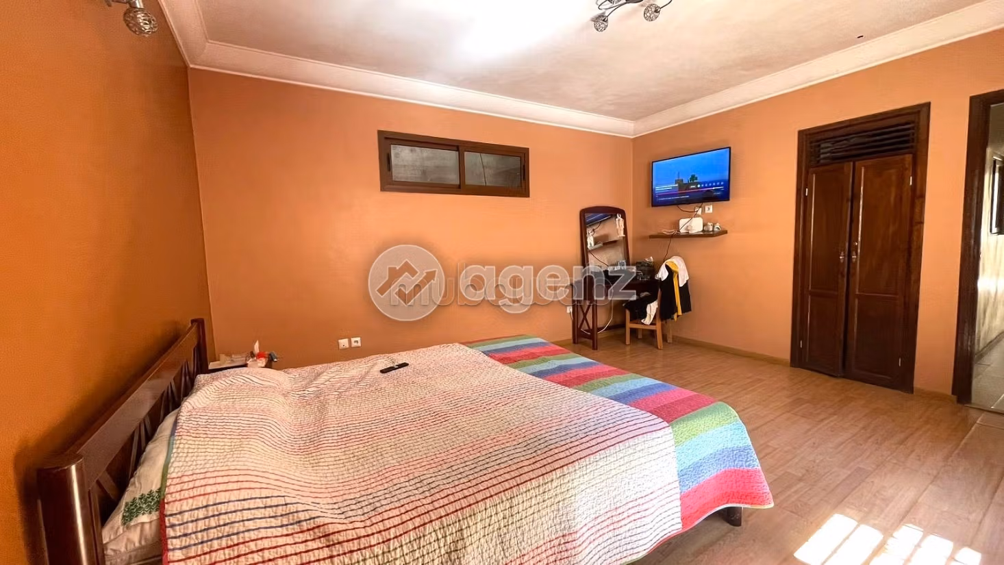 Duplex à vendre 198 m², 3 chambres 
Derb Ghalef 
Casablanca