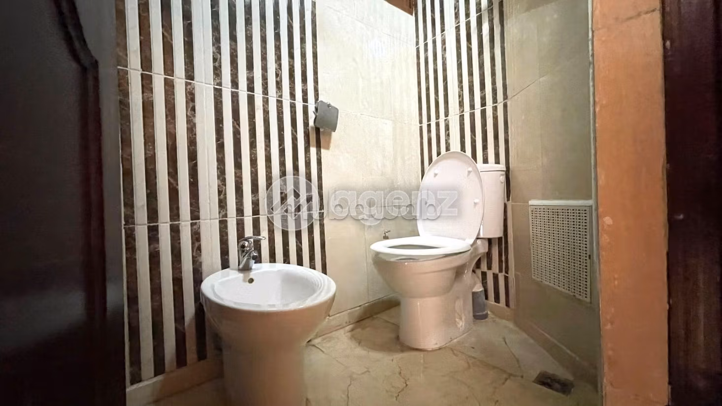 Duplex à vendre 198 m², 3 chambres 
Derb Ghalef 
Casablanca