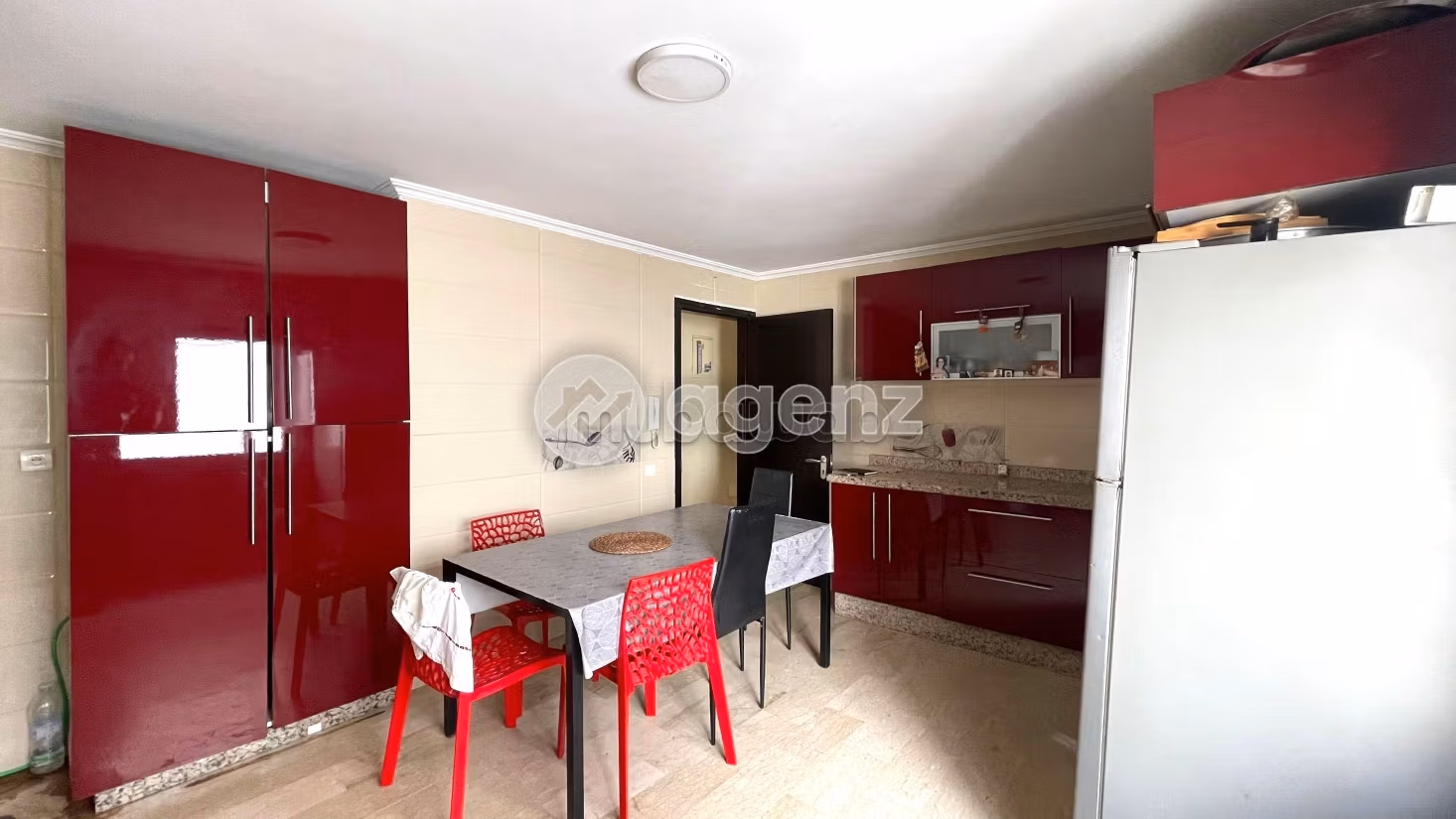 Appartamento da acquistare a Gauthier. 4 belle camere da letto. Garage e ascensore