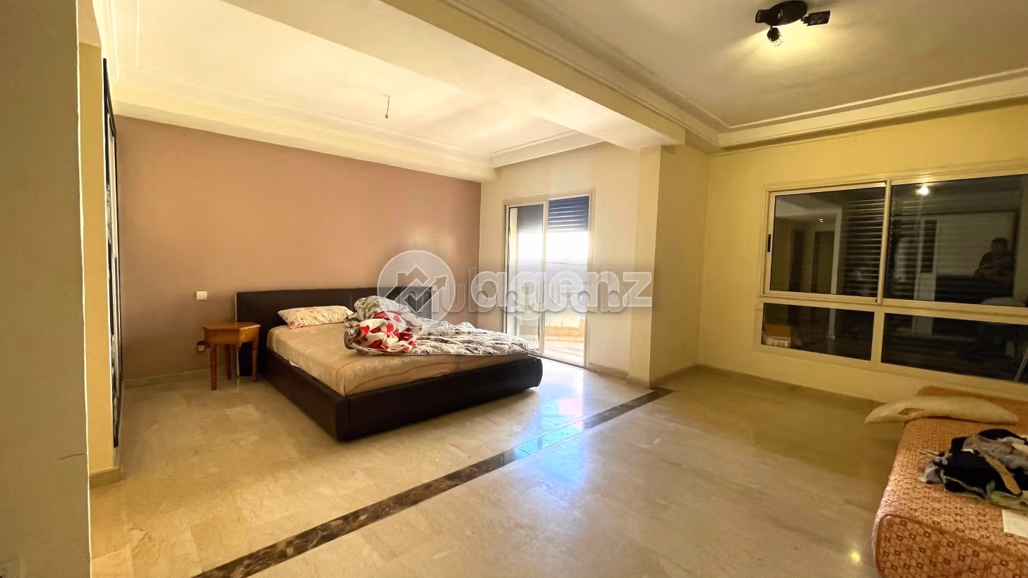Appartamento da acquistare a Gauthier. 4 belle camere da letto. Garage e ascensore