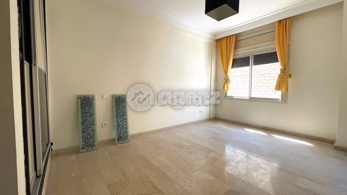 Appartamento da acquistare a Gauthier. 4 belle camere da letto. Garage e ascensore