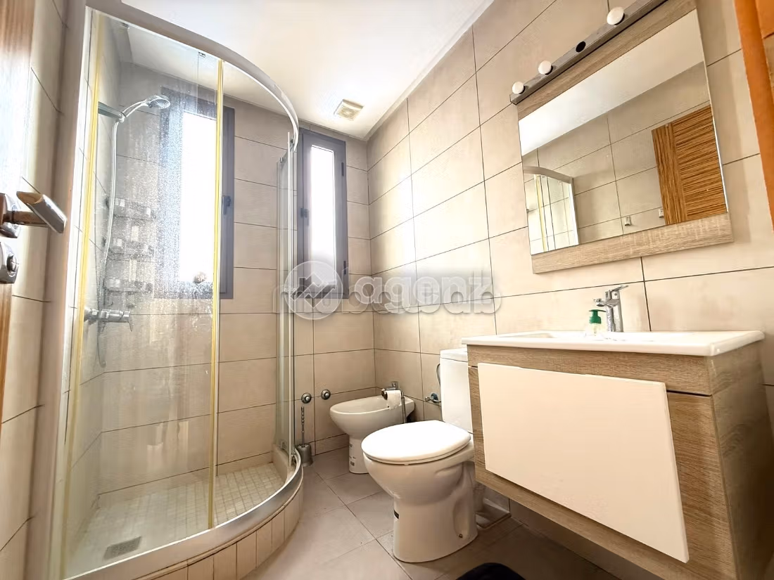 Suntuosa villa en venta. 3 hermosas habitaciones. Bien decorado