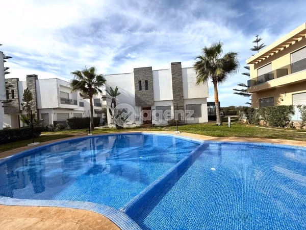 Suntuosa villa en venta. 3 hermosas habitaciones. Bien decorado