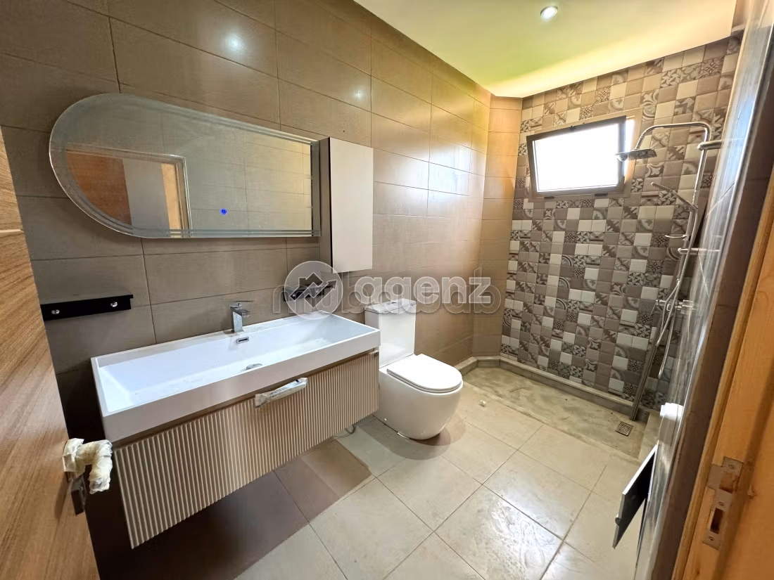 High quality villa for sale. Area 2000 m². Cellar, Large terrace