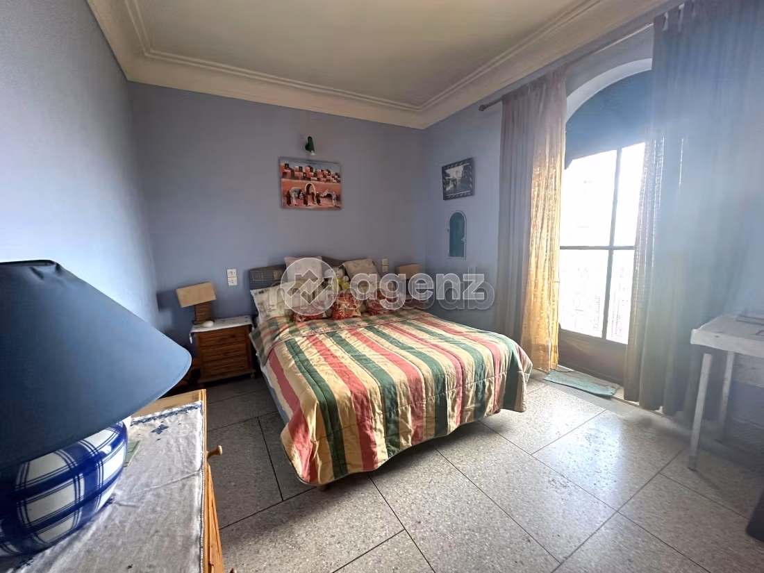 Nu kopen: villa's en luxe woningen in Assif. 10 Slaapkamers. Garage en tuin