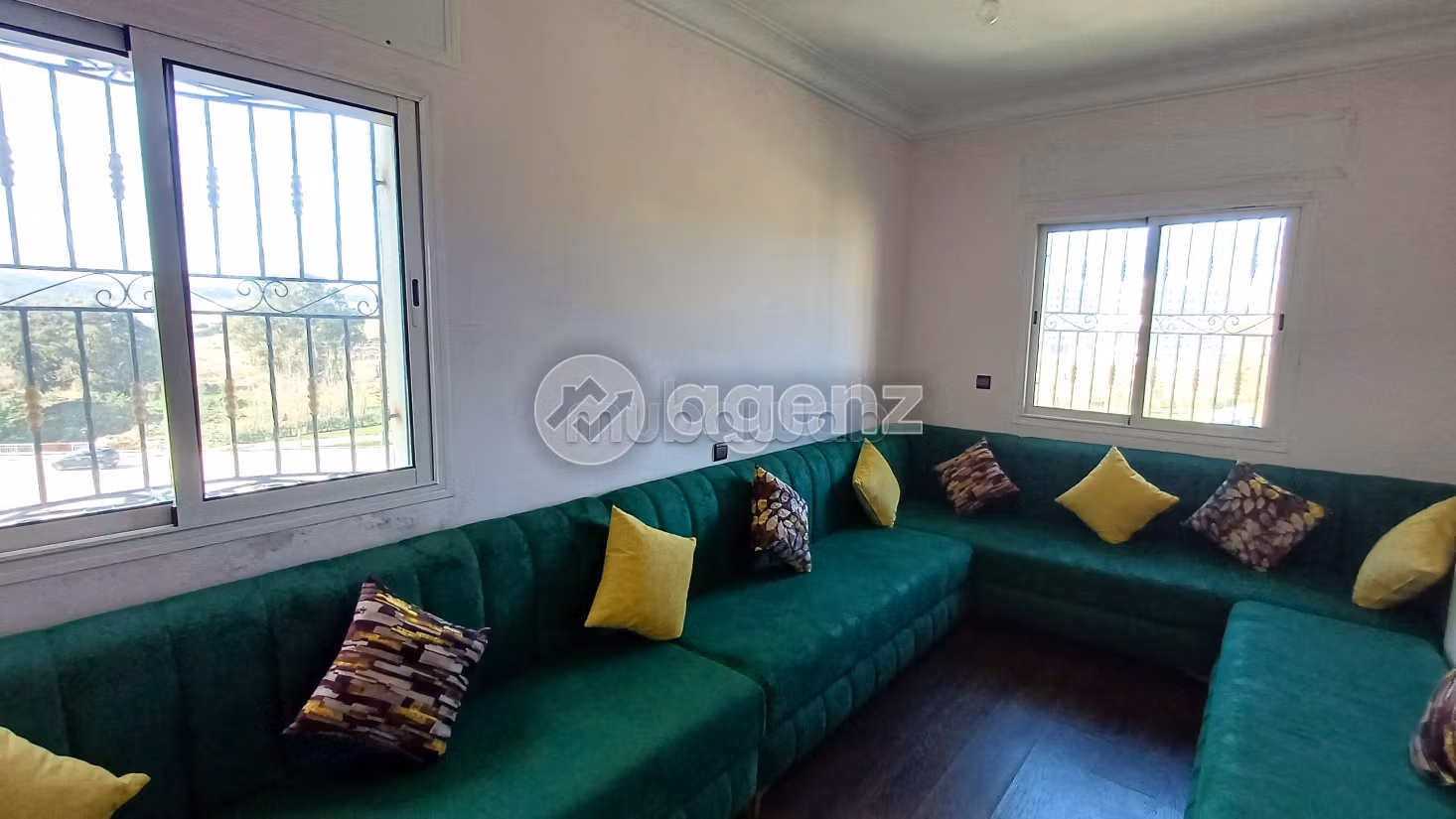 Splendido appartamento da acquistare. 3 camere. Posto auto e ascensore