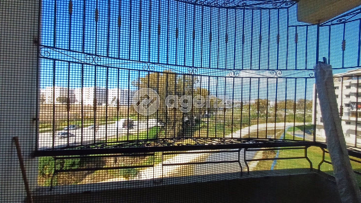 Splendido appartamento da acquistare. 3 camere. Posto auto e ascensore