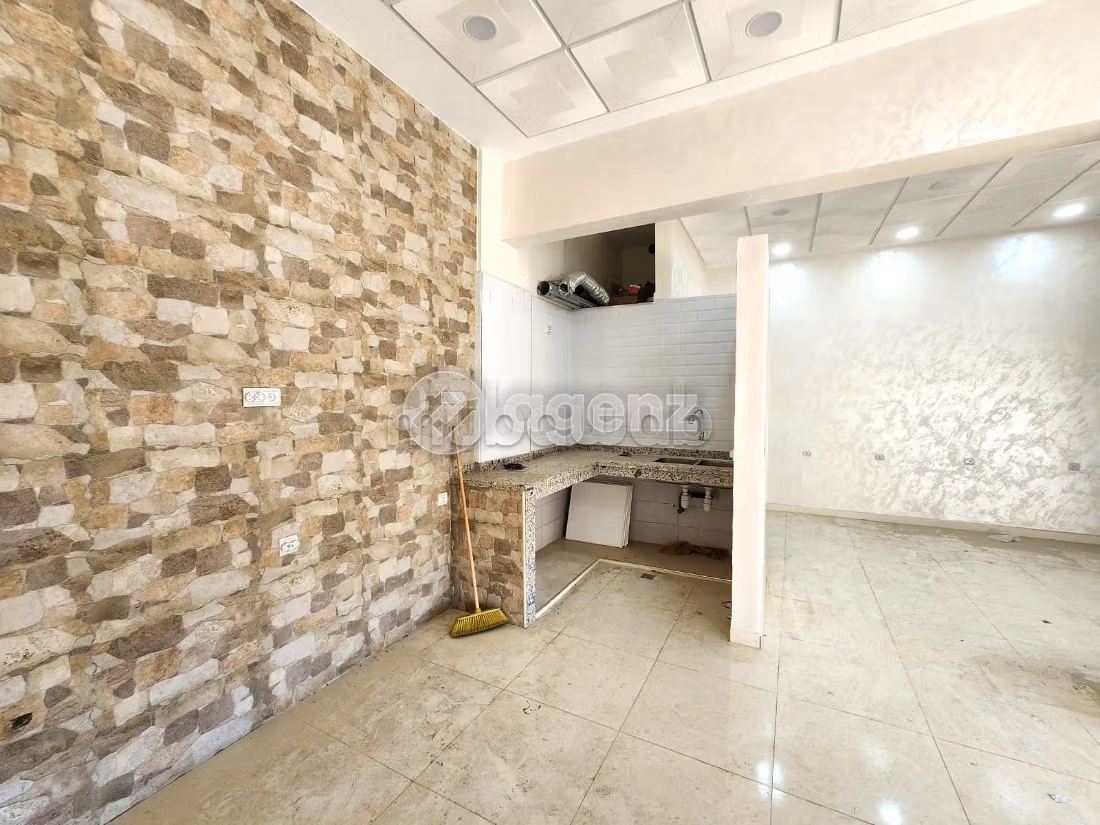 Commerce à vendre 44 m² Laazib Agadir