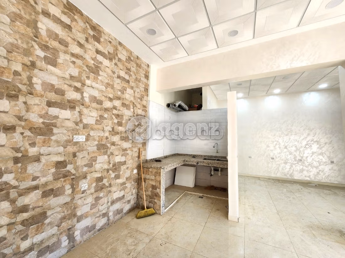 Commerce à vendre 44 m² Laazib Agadir