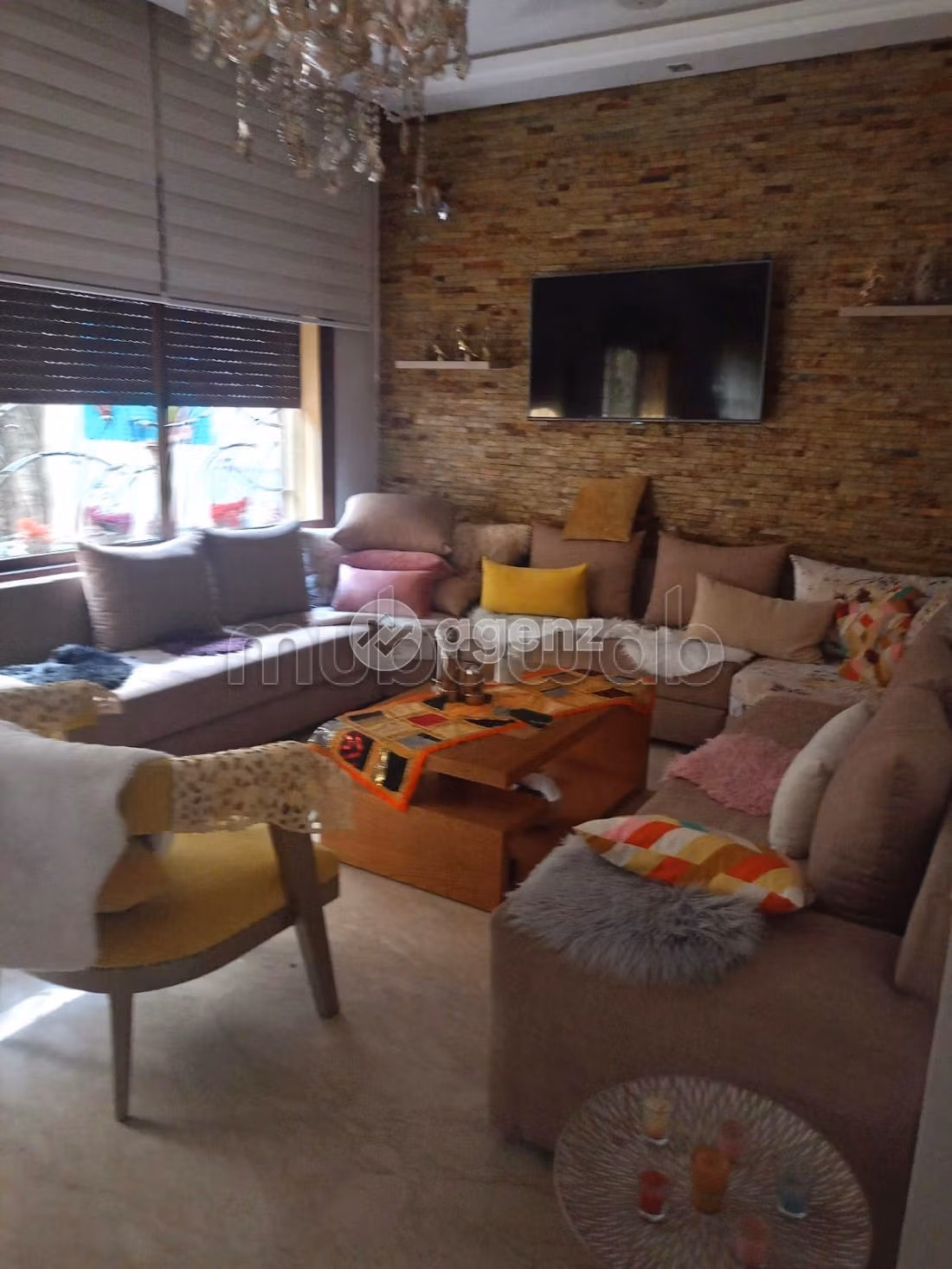 Eccezionale villa in vendita a Oulfa. 4 camere. Posto auto e terrazzo