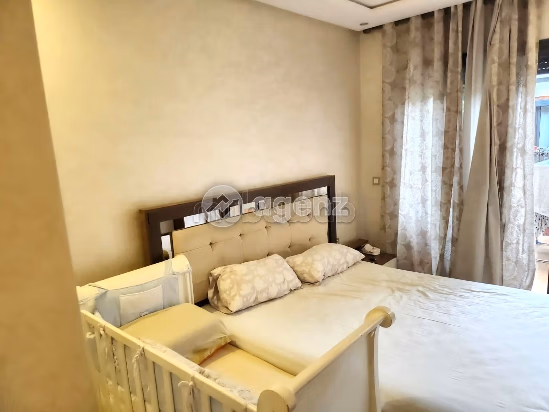 Appartement à vendre 137 m², 3 chambres Les Hôpitaux Casablanca — 2