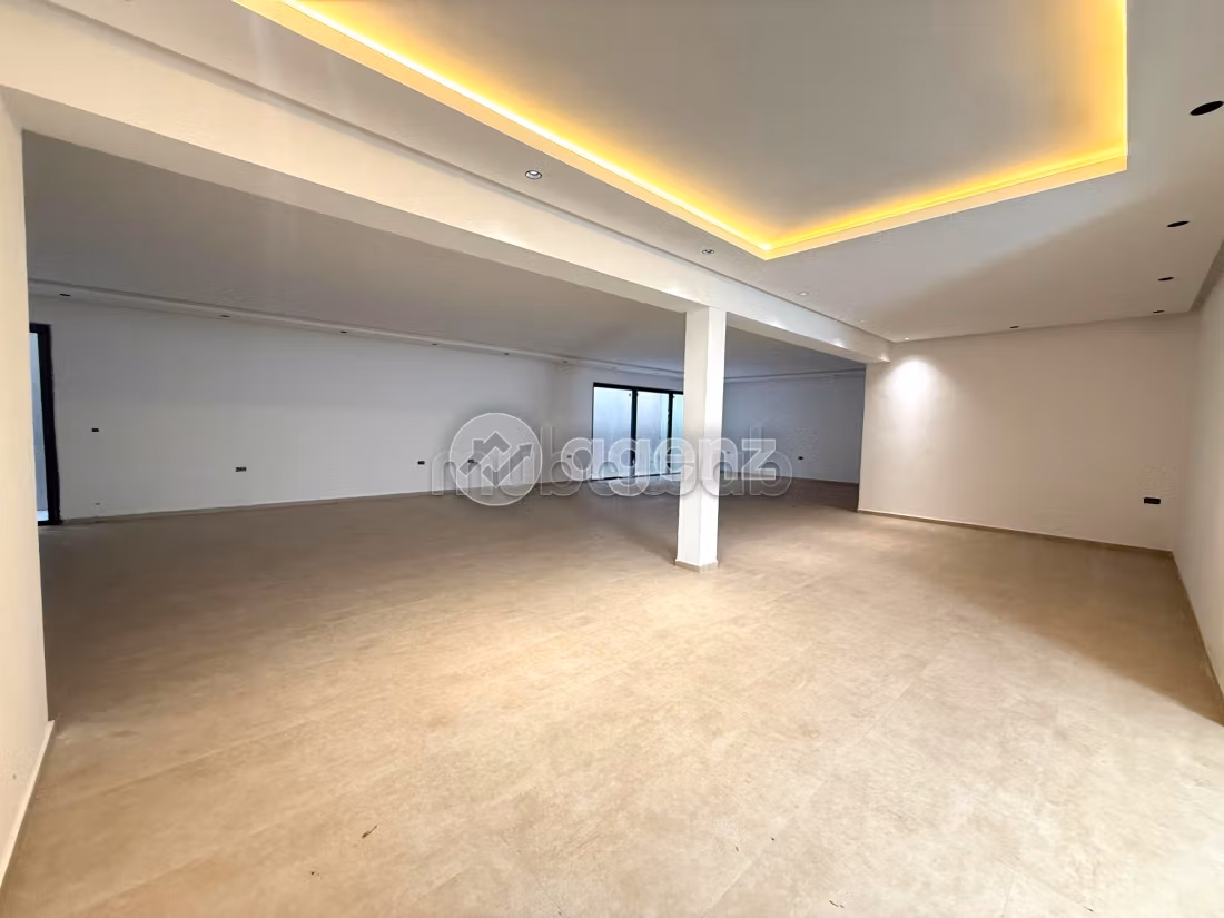 Villa à vendre 1 300 m², 6 chambres Ville Verte Bouskoura