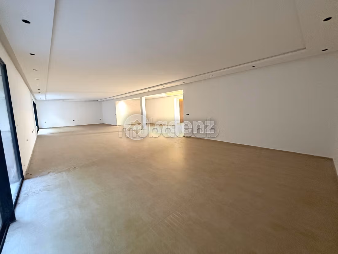 Villa à vendre 1 300 m², 6 chambres Ville Verte Bouskoura