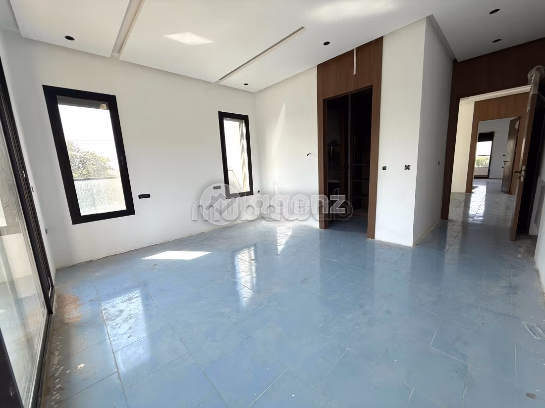 Villa à vendre 1 300 m², 6 chambres Ville Verte Bouskoura